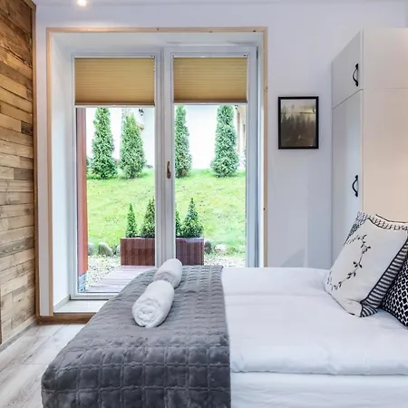Udanypobyt Apartamenty Przy Dolinach C I D Koscielisko Exterior photo
